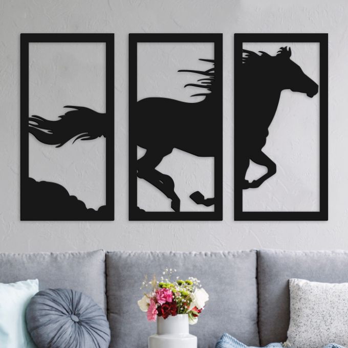 Midnight Gallop – Modern 3-Panel Running Horse Wall Art